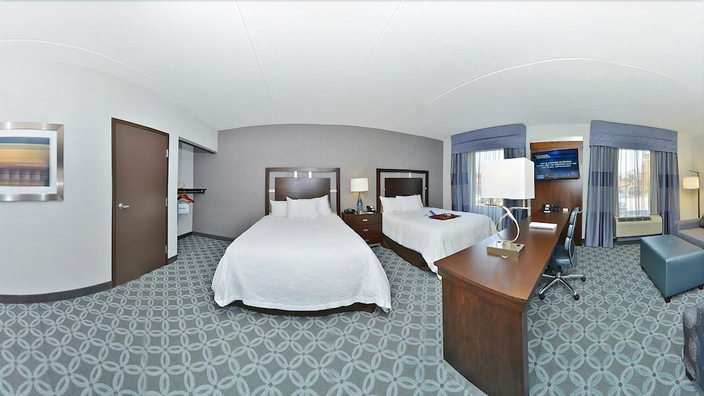 Hampton Inn & Suites Greensboro/Coliseum Area Eksteriør bilde