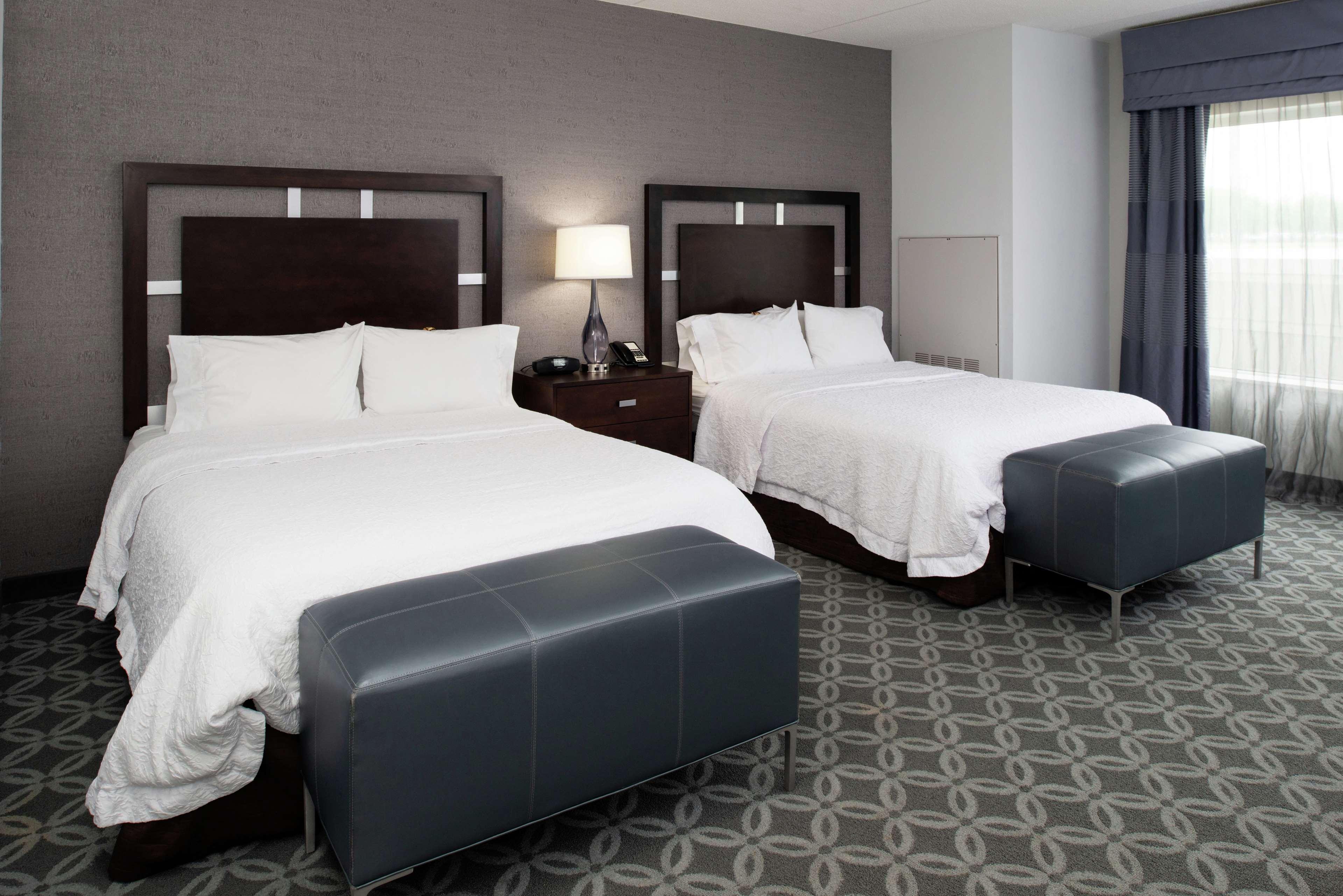 Hampton Inn & Suites Greensboro/Coliseum Area Eksteriør bilde