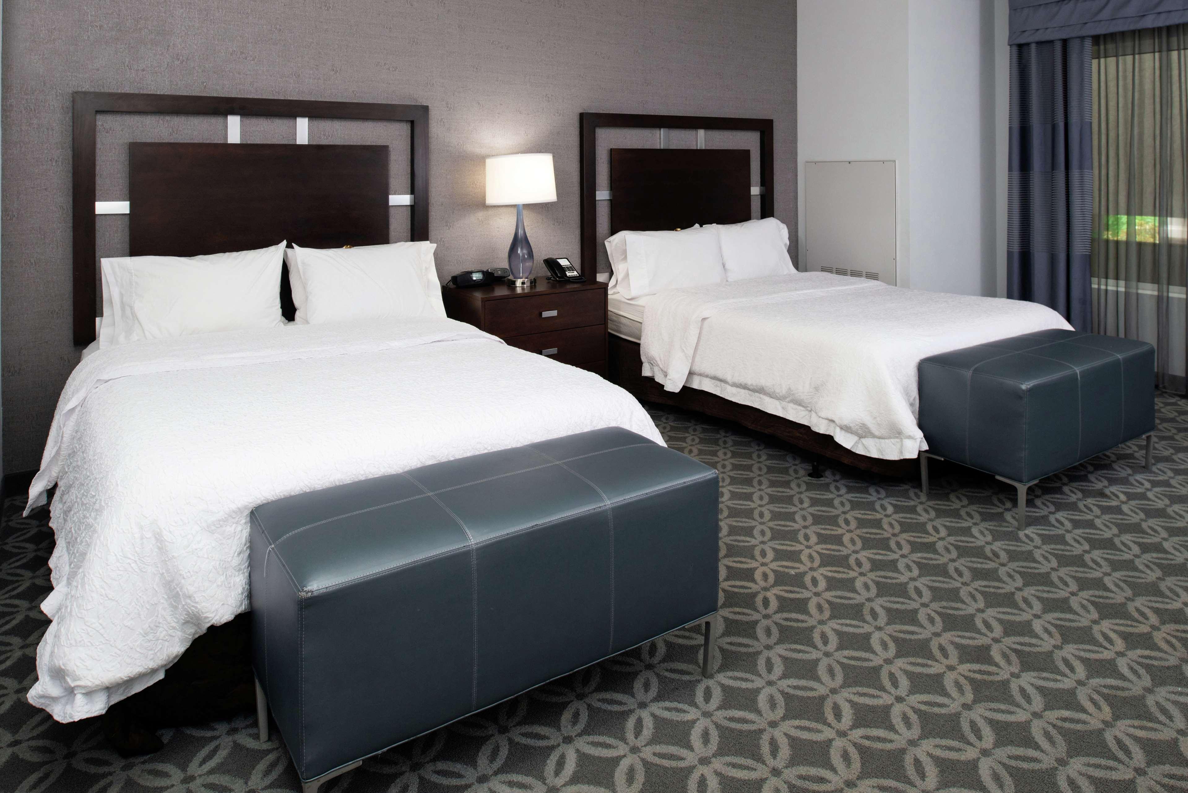 Hampton Inn & Suites Greensboro/Coliseum Area Eksteriør bilde