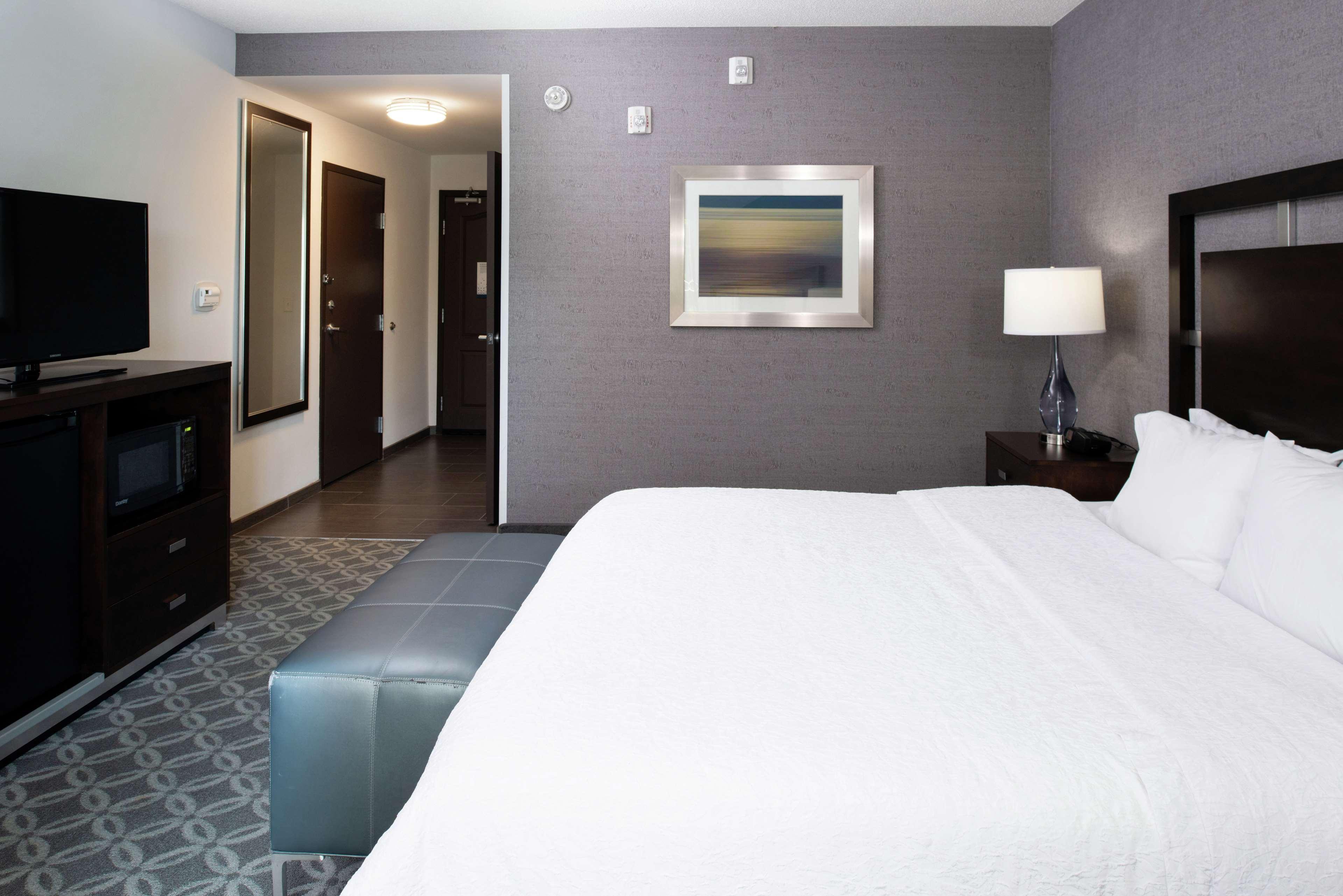 Hampton Inn & Suites Greensboro/Coliseum Area Eksteriør bilde