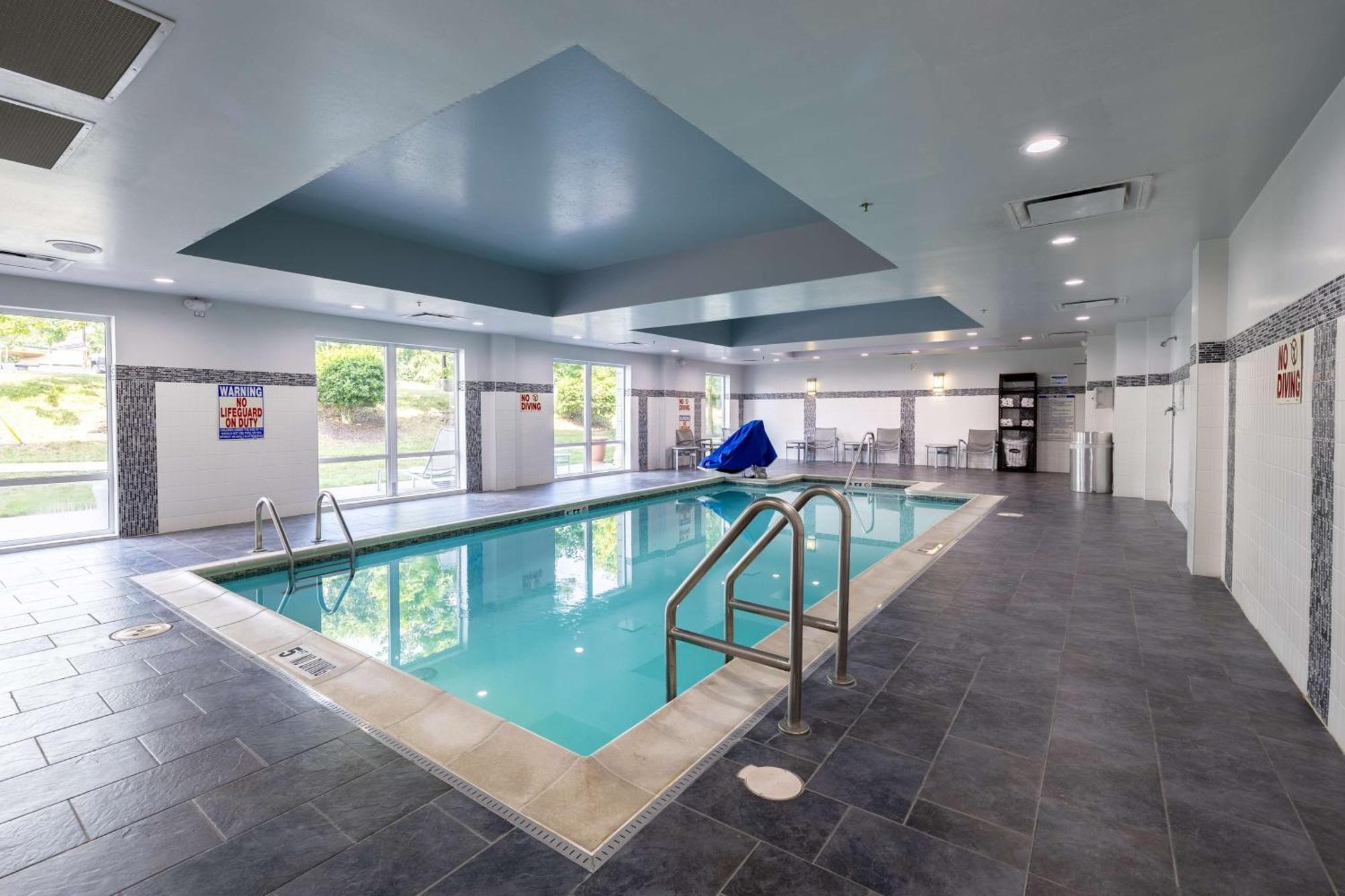 Hampton Inn & Suites Greensboro/Coliseum Area Eksteriør bilde