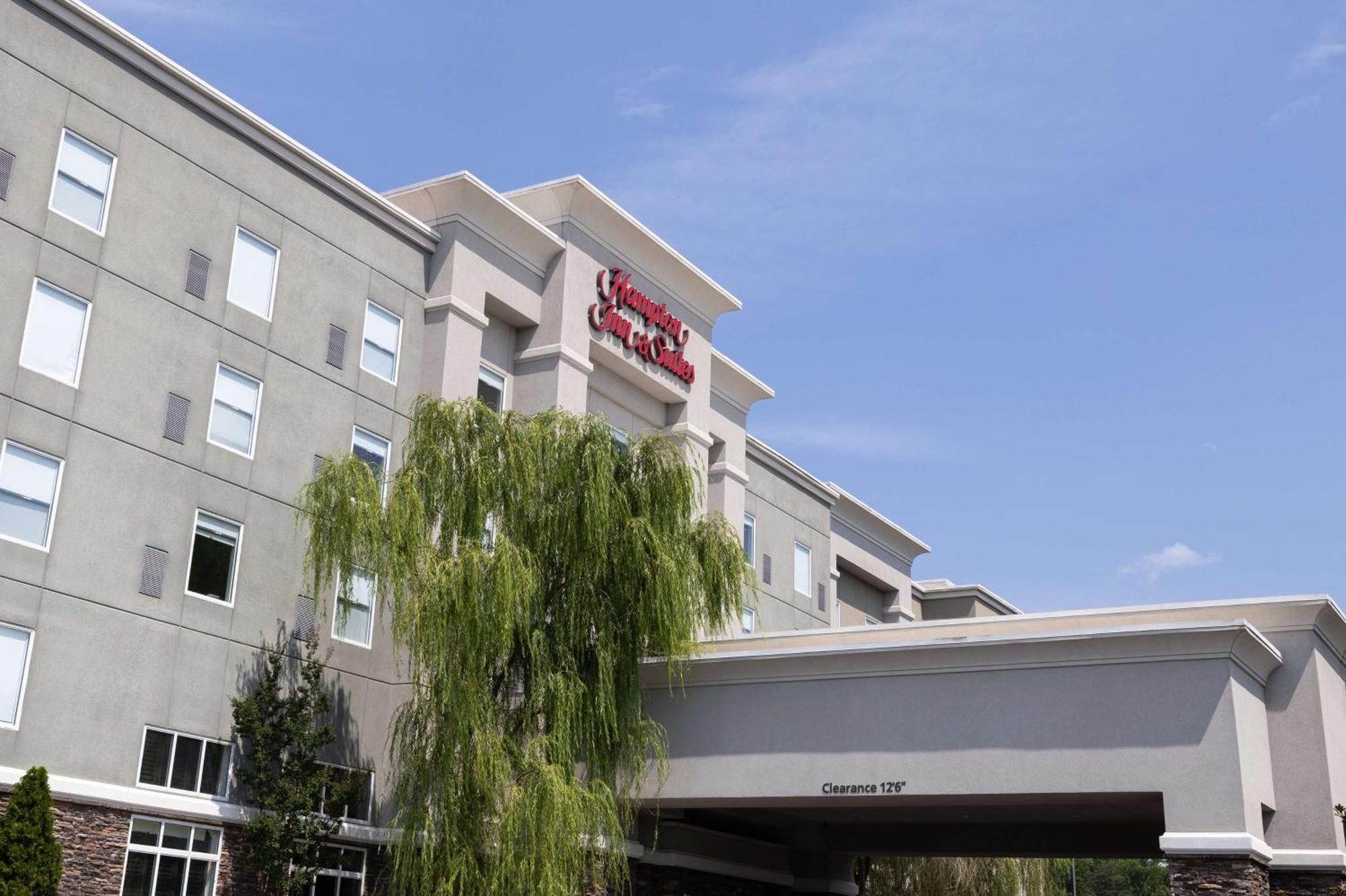 Hampton Inn & Suites Greensboro/Coliseum Area Eksteriør bilde